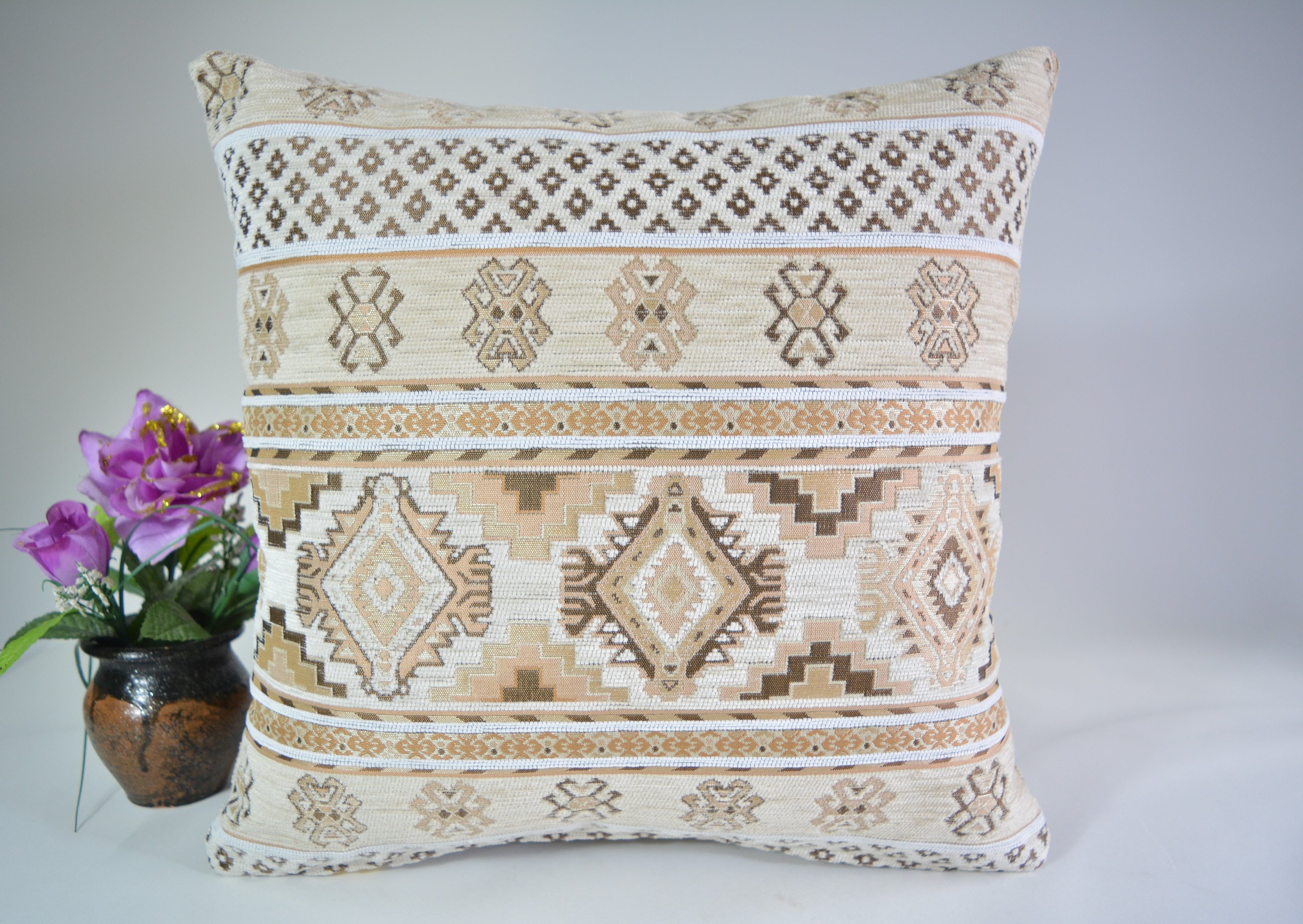 Unique Design, Premium quality machine woven fabric, 16x16inc. // 40x40cm., Unique, Stylish & Elegant Home Decor, Authentic Pillow Cover, Luxury Cushion Cover – Unique Pattern,