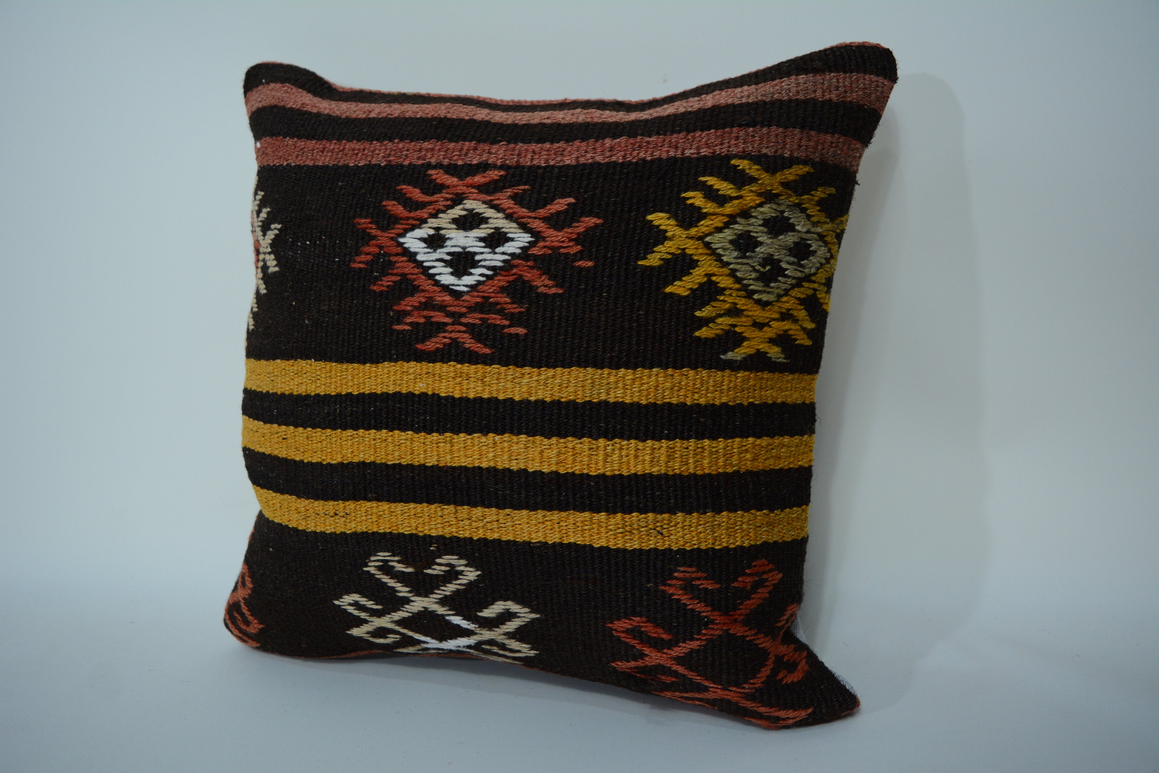 Decoratief Kussen van Hergebruikte Kelim 40x40cm. // 16x16in.