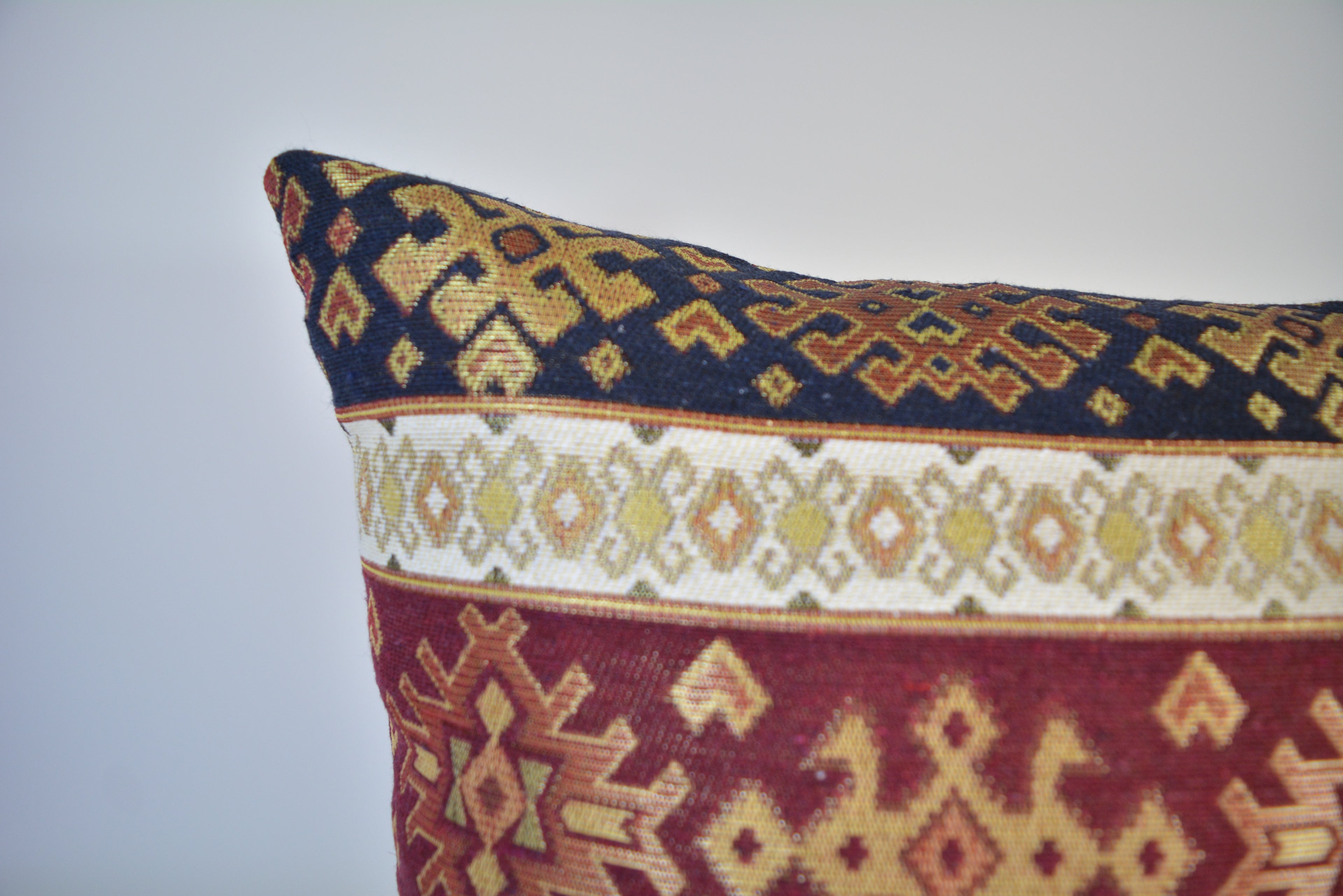 Unique Design, Premium quality machine woven fabric, 16x16inc. // 40x40cm., Unique, Stylish & Elegant Home Decor, Authentic Pillow Cover, Luxury Cushion Cover – Unique Pattern,