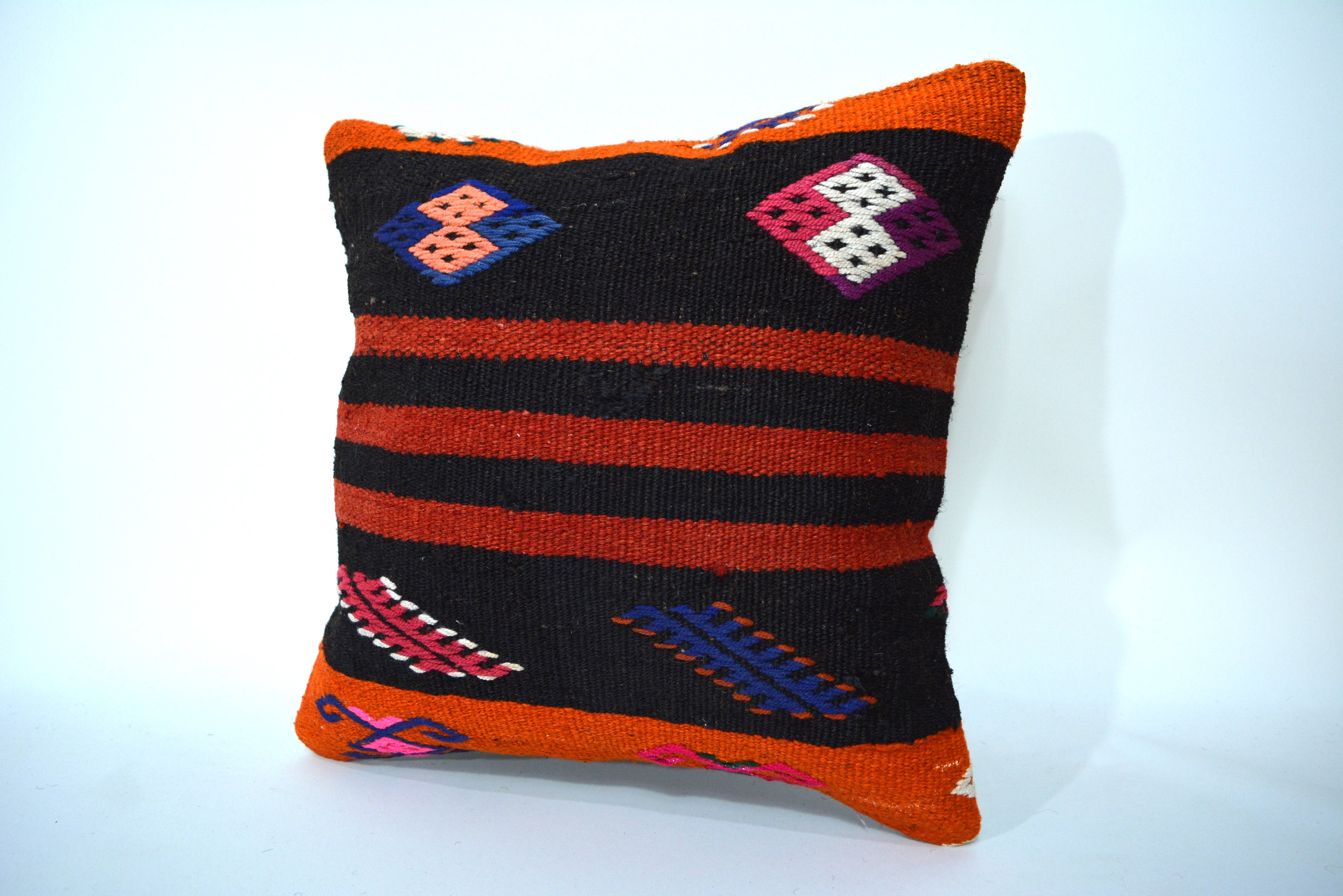 Decoratief Kussen van Hergebruikte Kelim 40x40cm. // 16x16in.