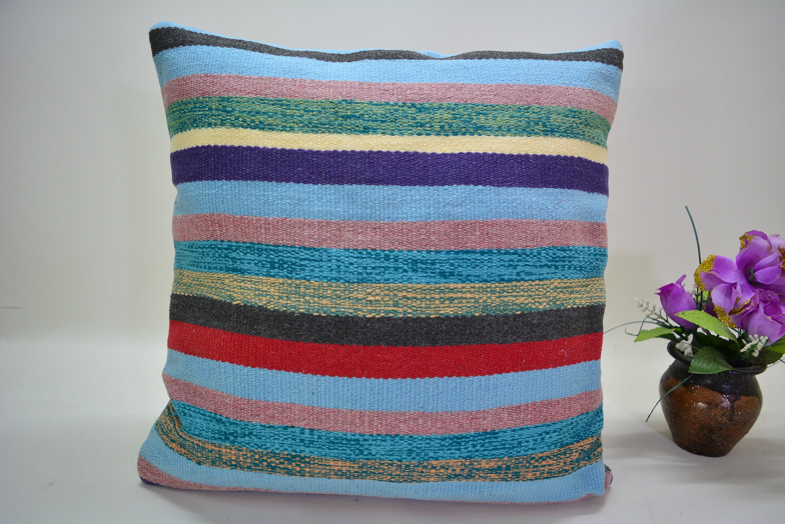 Een Tijdloos en Duurzaam Interieuraccessoire 40x40cm. // 16x16in.