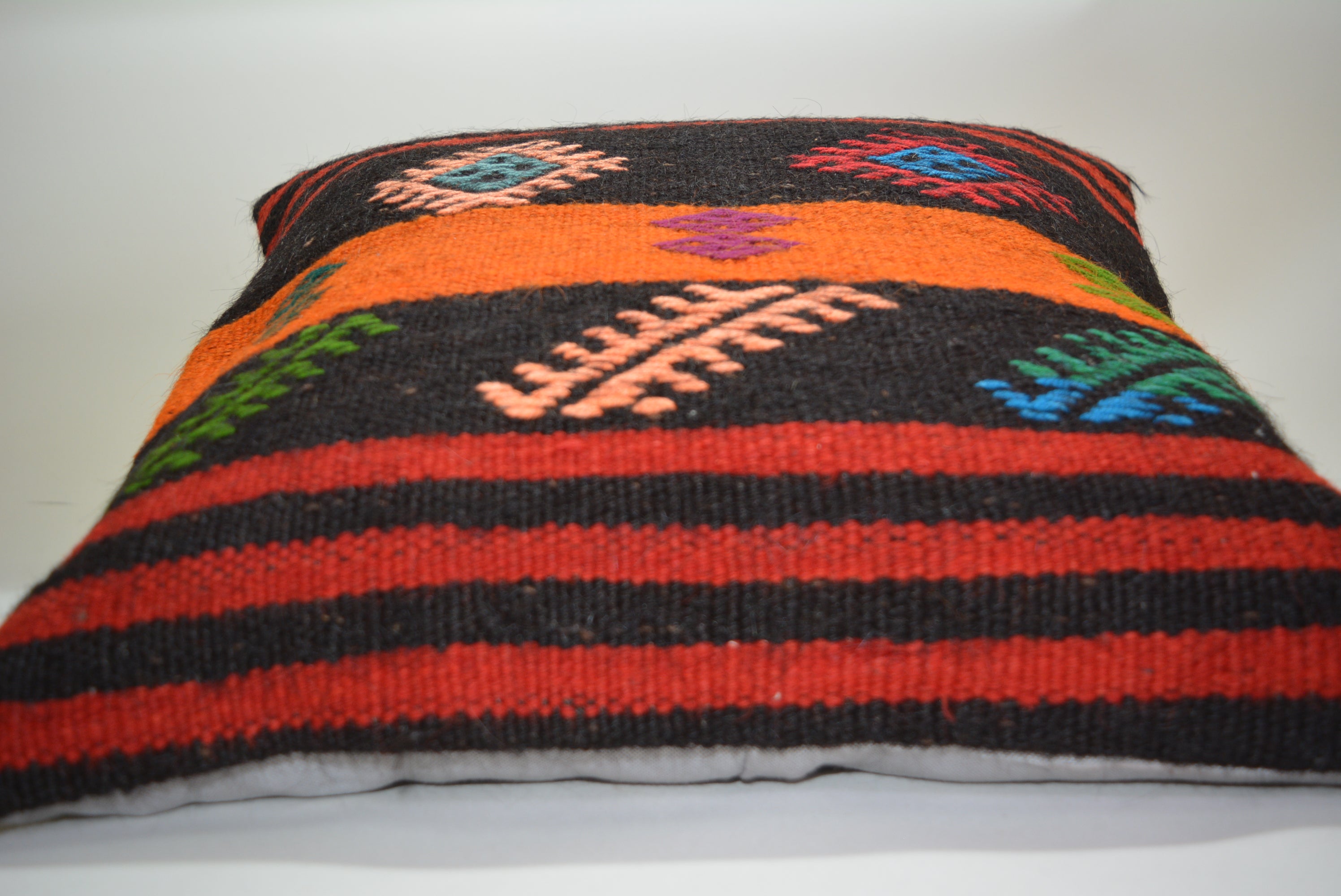Duurzaam en Stijlvol voor Elk Interieur 50x50cm. // 20x20in.