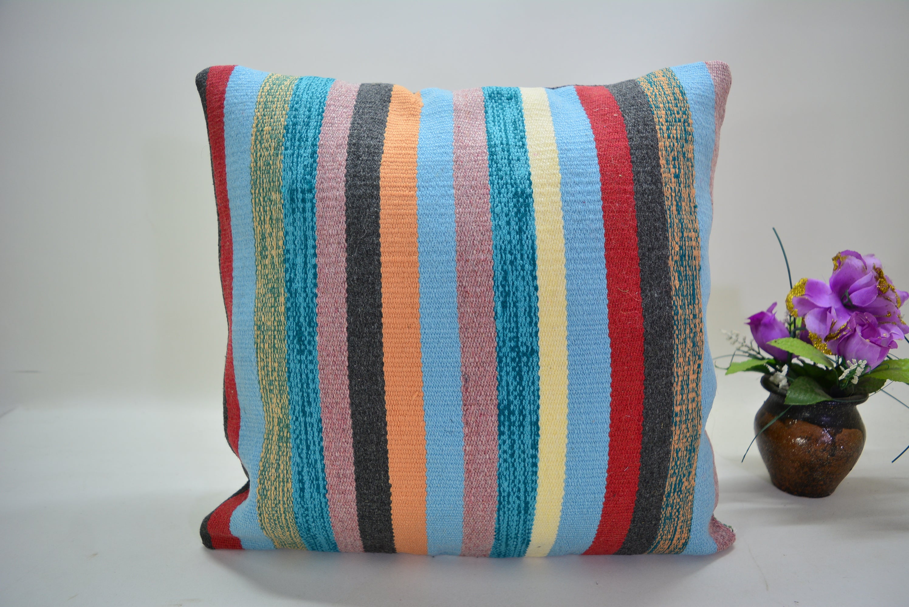 Een Tijdloos en Duurzaam Interieuraccessoire 40x40cm. // 16x16in.