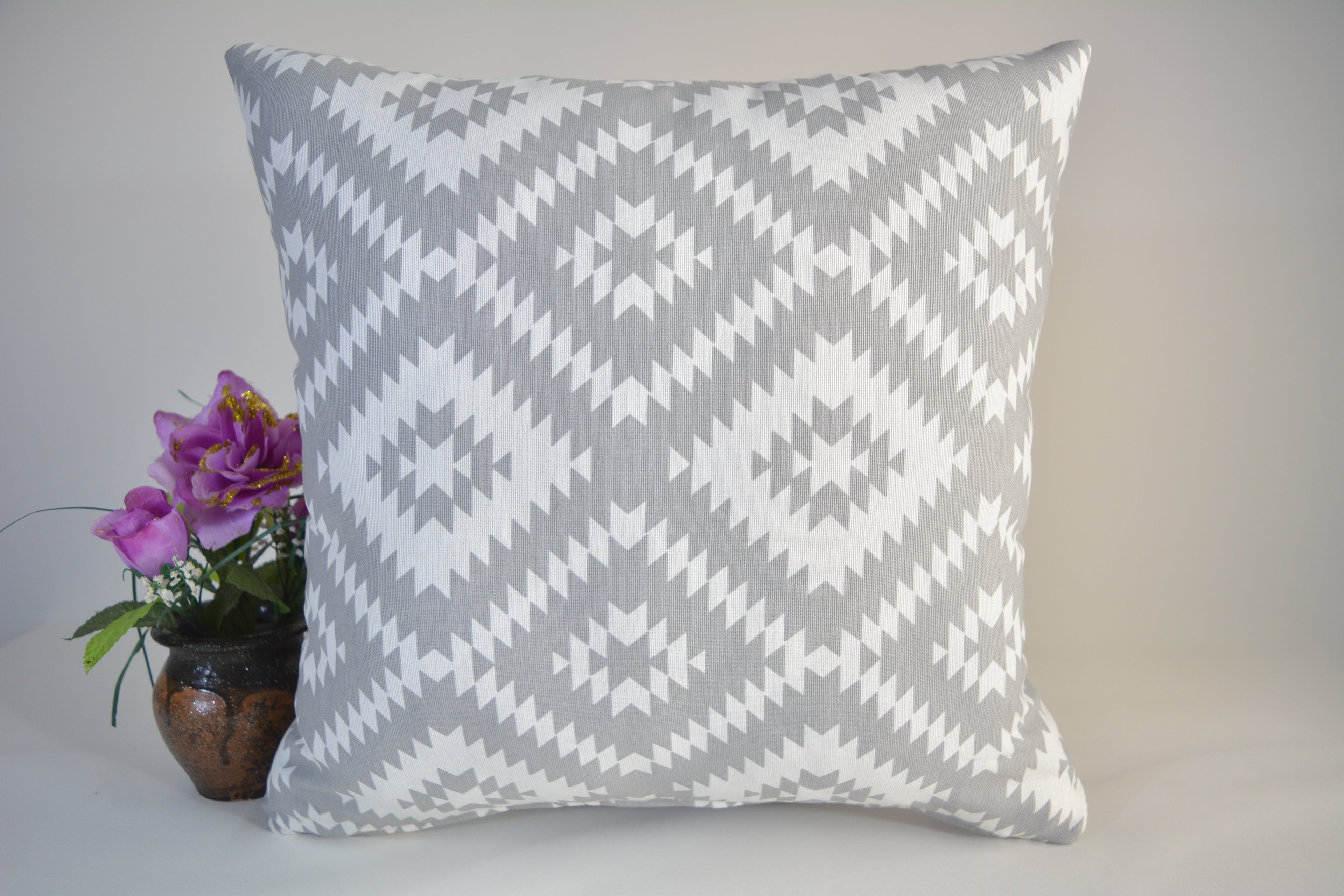 Unique Design, Premium quality machine woven fabric, 16x16inc. // 40x40cm., Unique, Stylish & Elegant Home Decor, Authentic Pillow Cover, Luxury Cushion Cover – Unique Pattern,