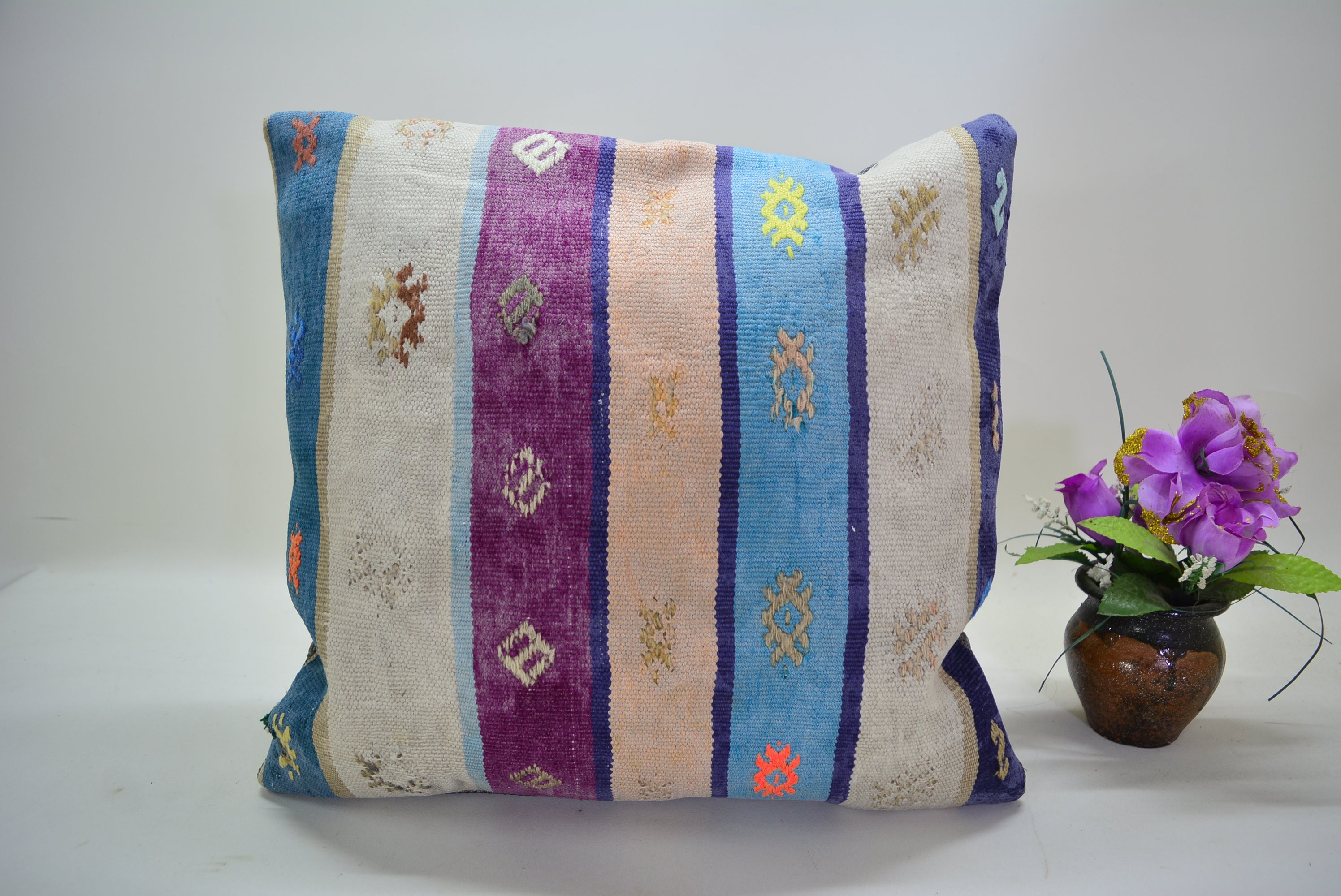 Een Tijdloos en Duurzaam Interieuraccessoire 40x40cm. // 16x16in.