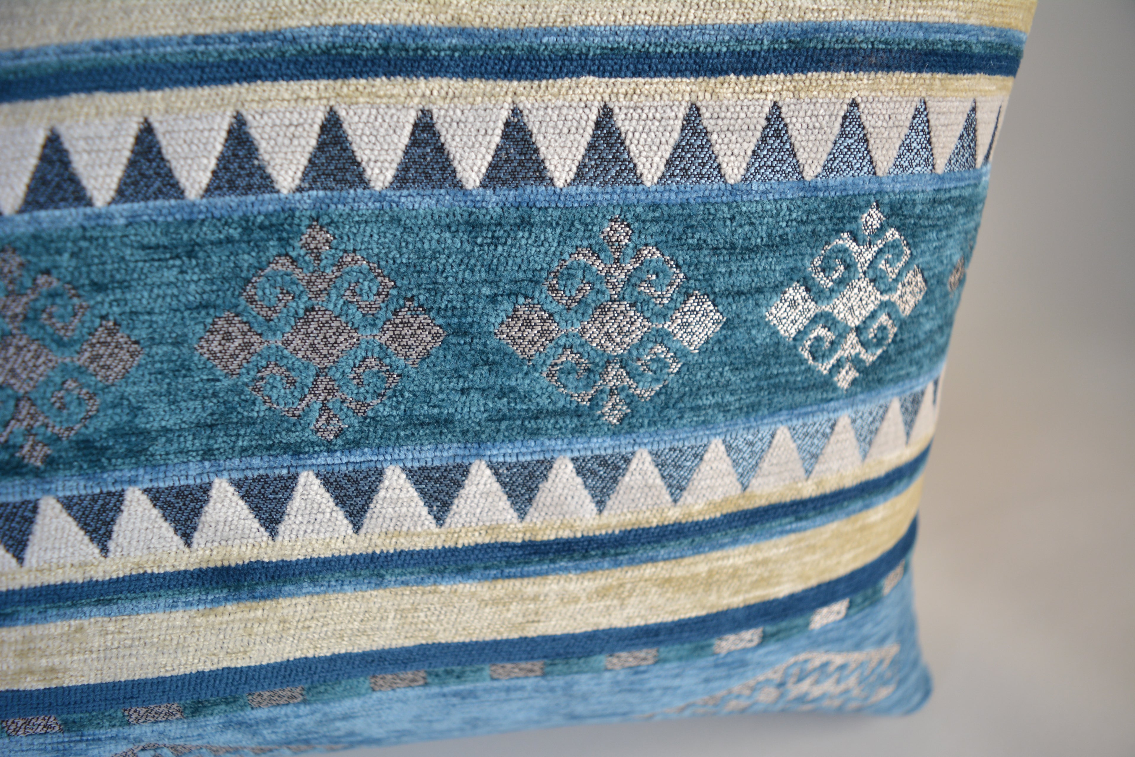Unique Design, Premium quality machine woven fabric, 12x20inc. // 30x50cm., Unique, Stylish & Elegant Home Decor, Authentic Pillow Cover, Luxury Cushion Cover – Unique Pattern,