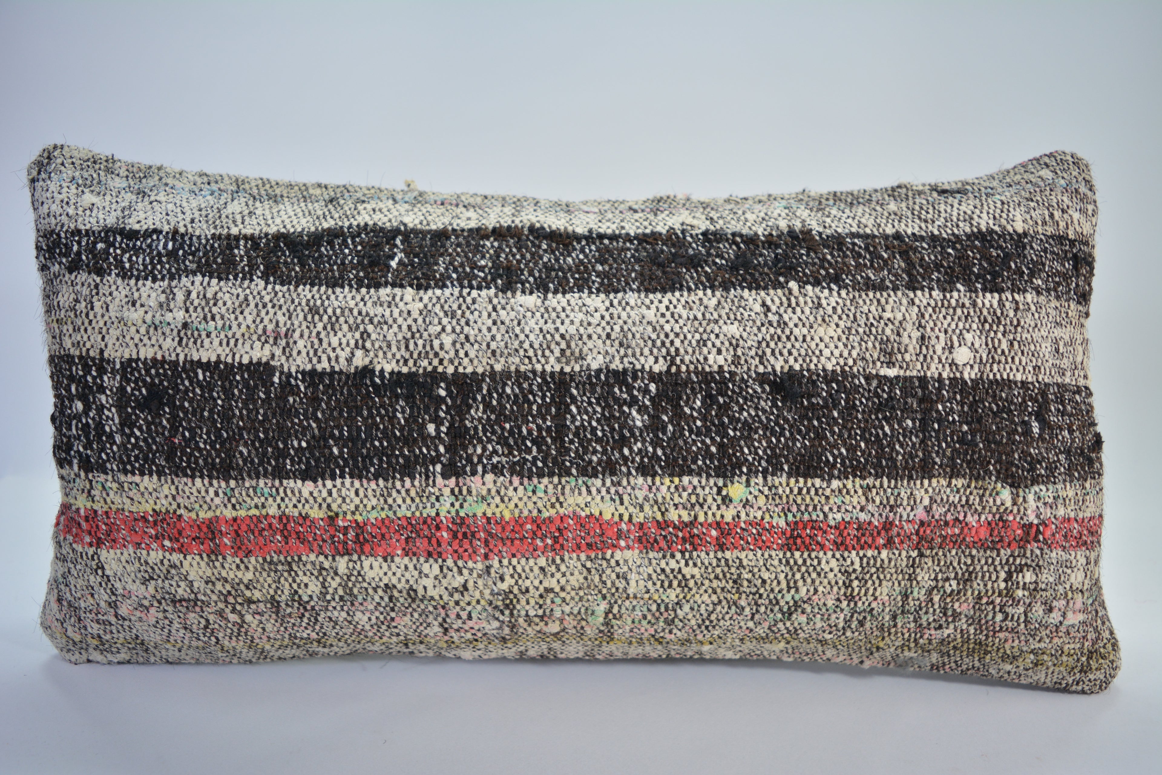 Handgemaakt Kelim Sierkussen van Vintage Tapijt 30x60cm. // 12x24in. Uniek, Authentiek en Duurzaam