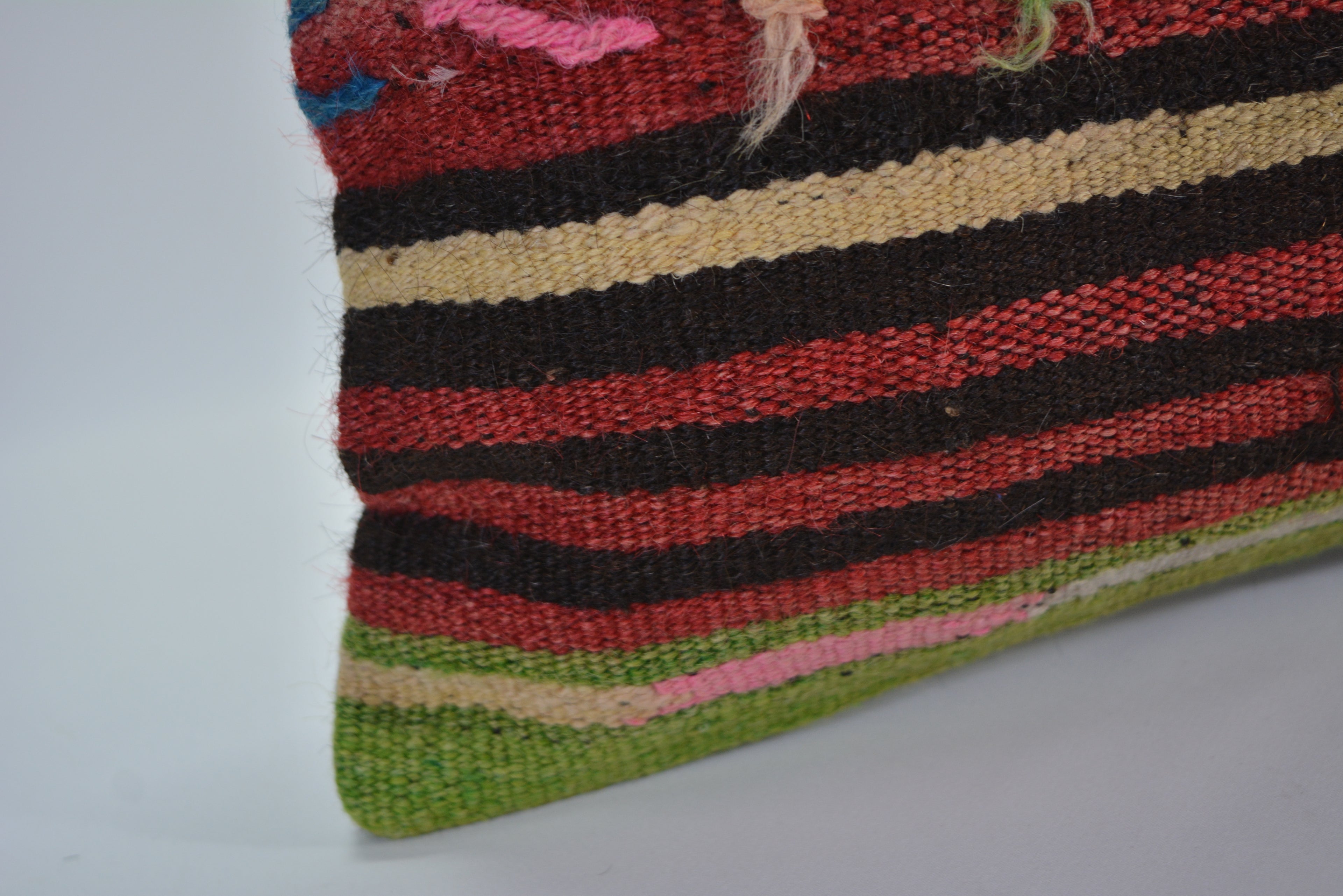 Handgemaakt Kelim Sierkussen van Vintage Tapijt 30x60cm. // 12x24in. Uniek, Authentiek en Duurzaam