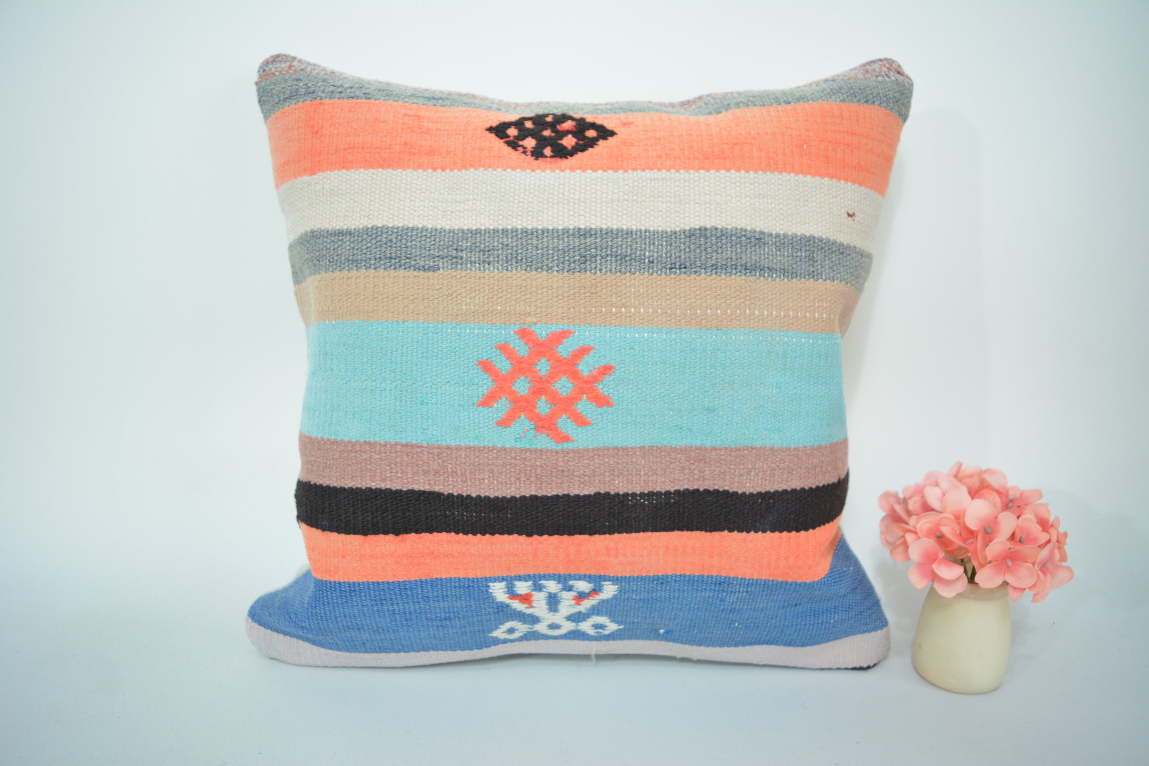 Authentiek, Ecologisch en Handgeweven 40x40cm. // 16x16in.