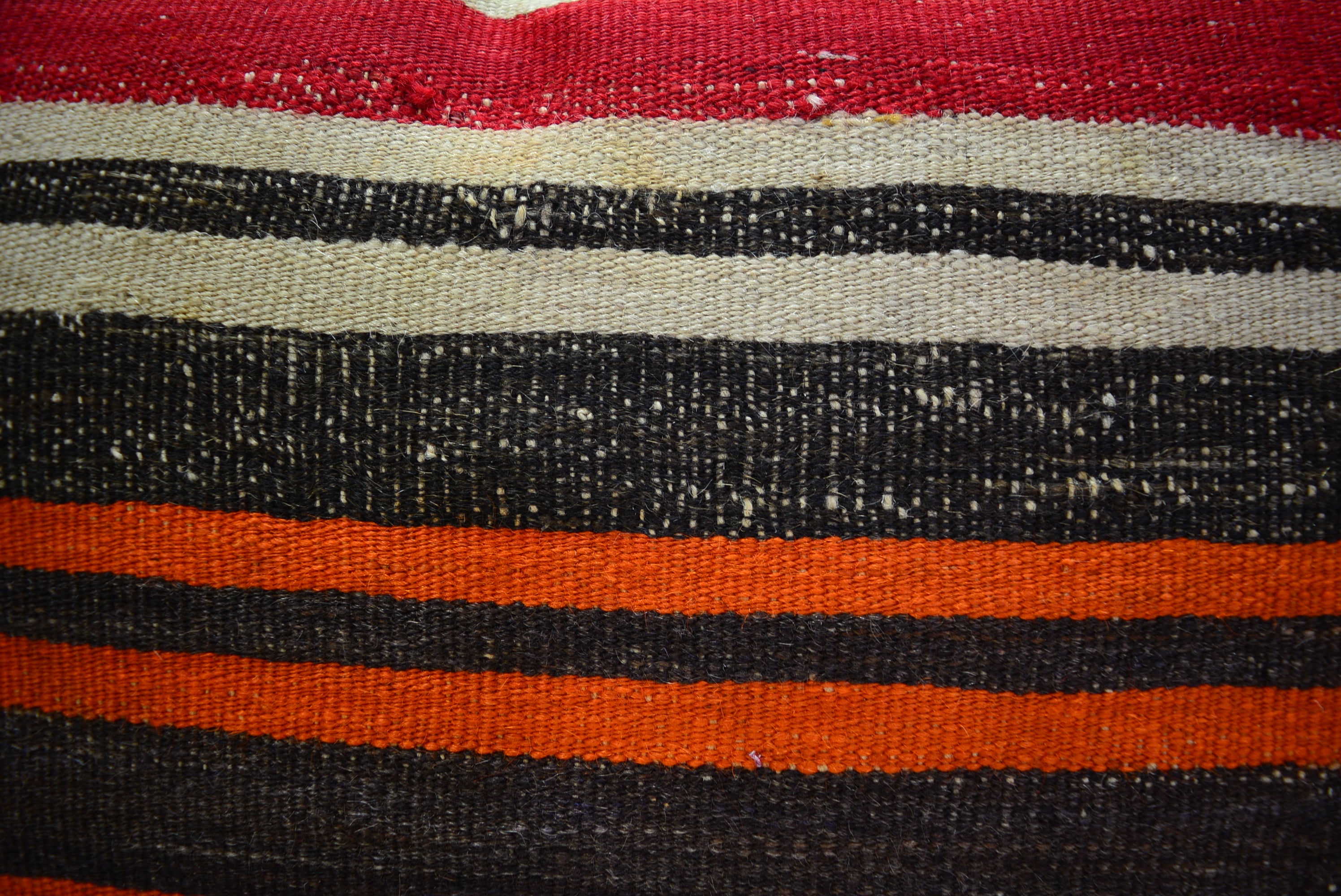 Traditioneel Vakmanschap en Tijdloze Elegantie 40x60cm // 16x24in.