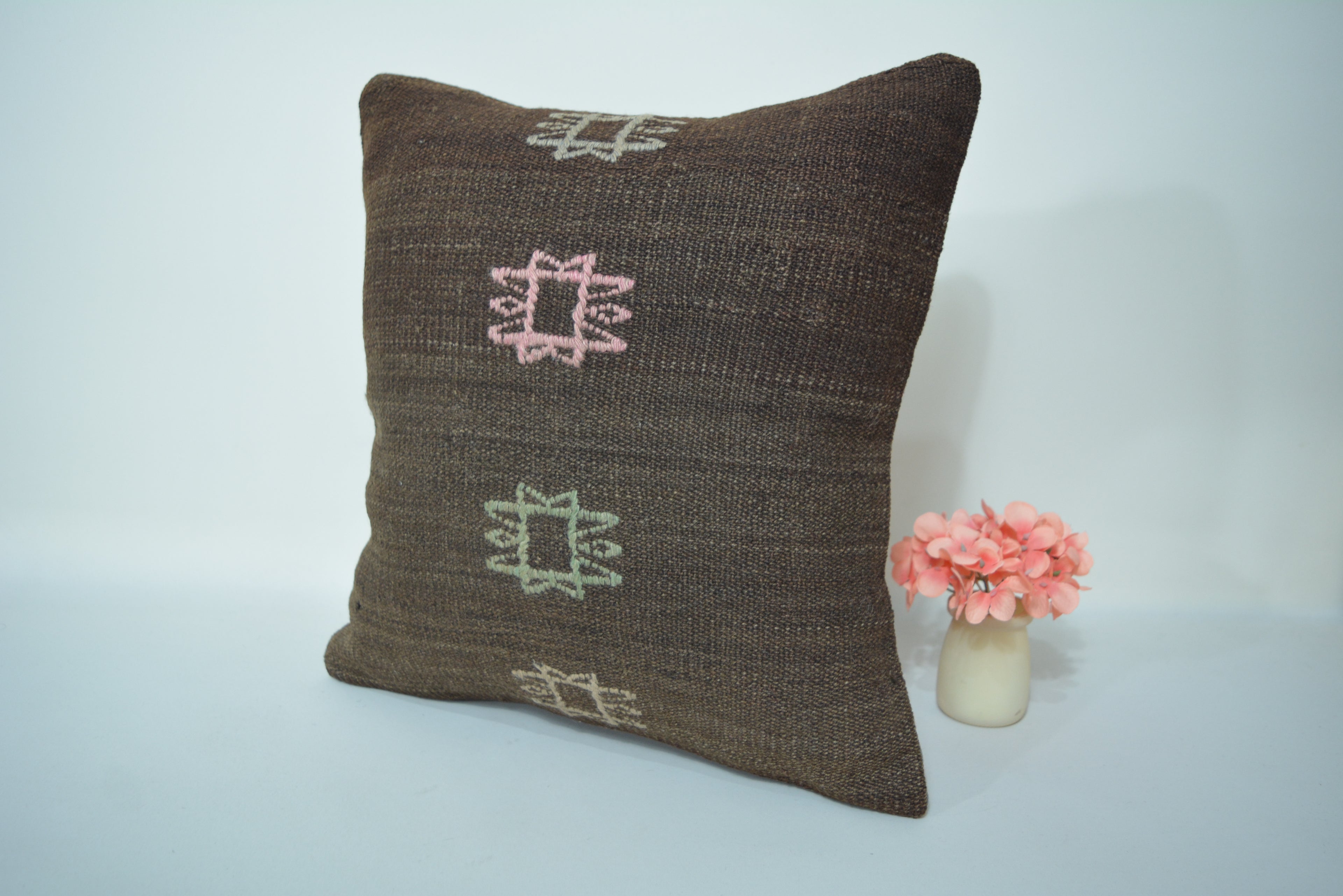 Een Tijdloos en Duurzaam Interieuraccessoire 40x40cm. // 16x16in.