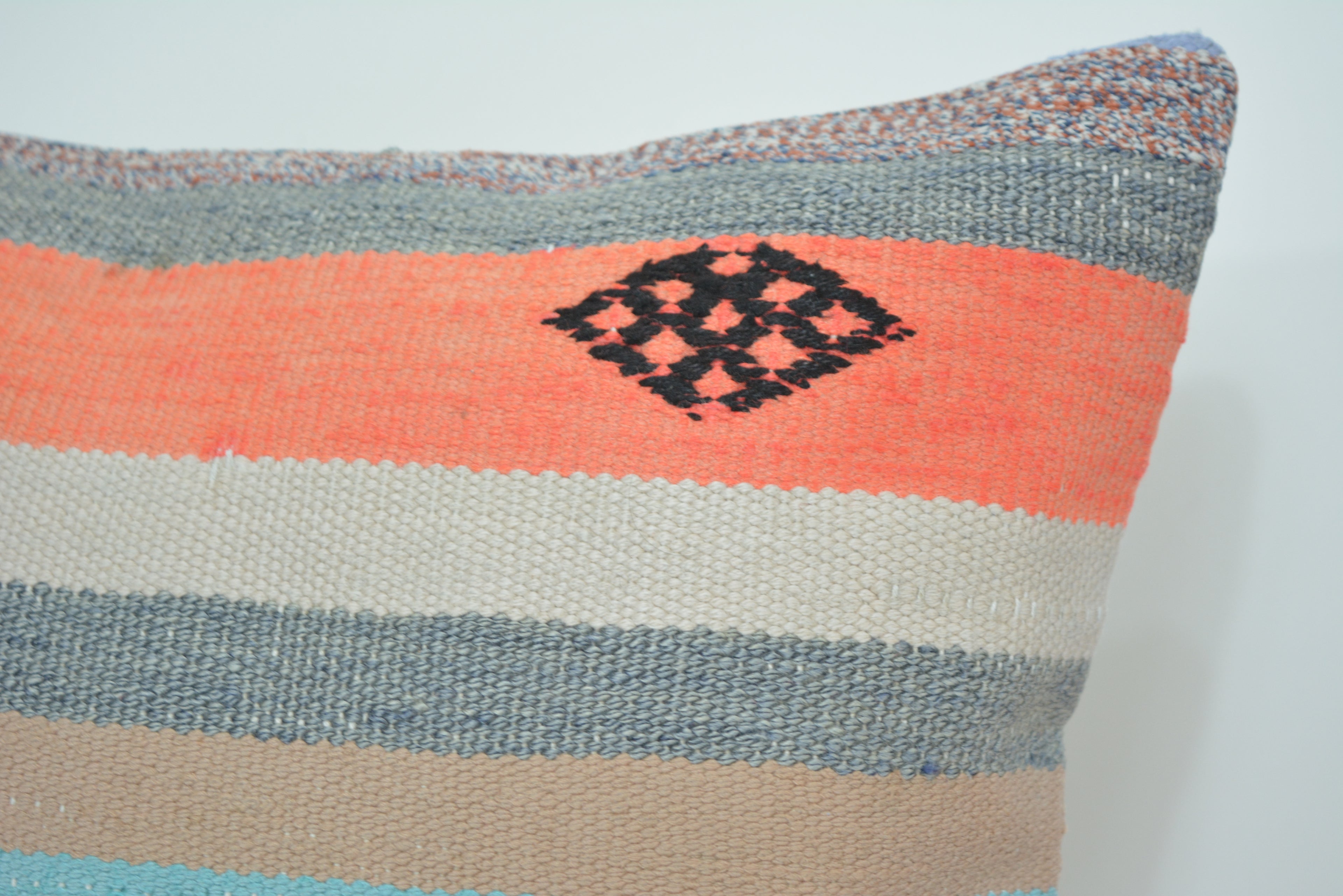 Authentiek, Ecologisch en Handgeweven 40x40cm. // 16x16in.