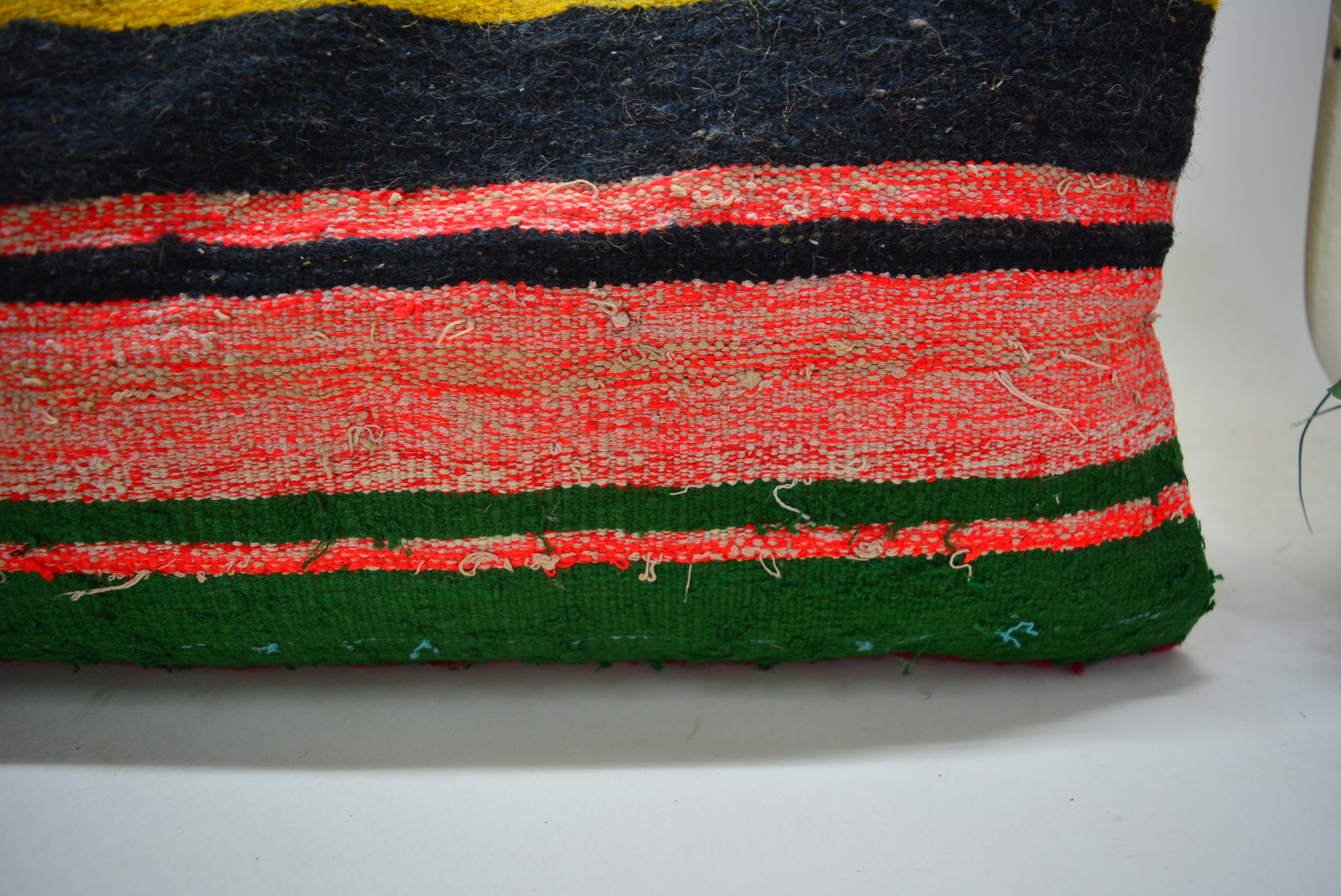 Authentiek Kelim Sierkussen 30x90cm. // 12x35in. Met de Hand Gemaakt uit Originele Tapijten