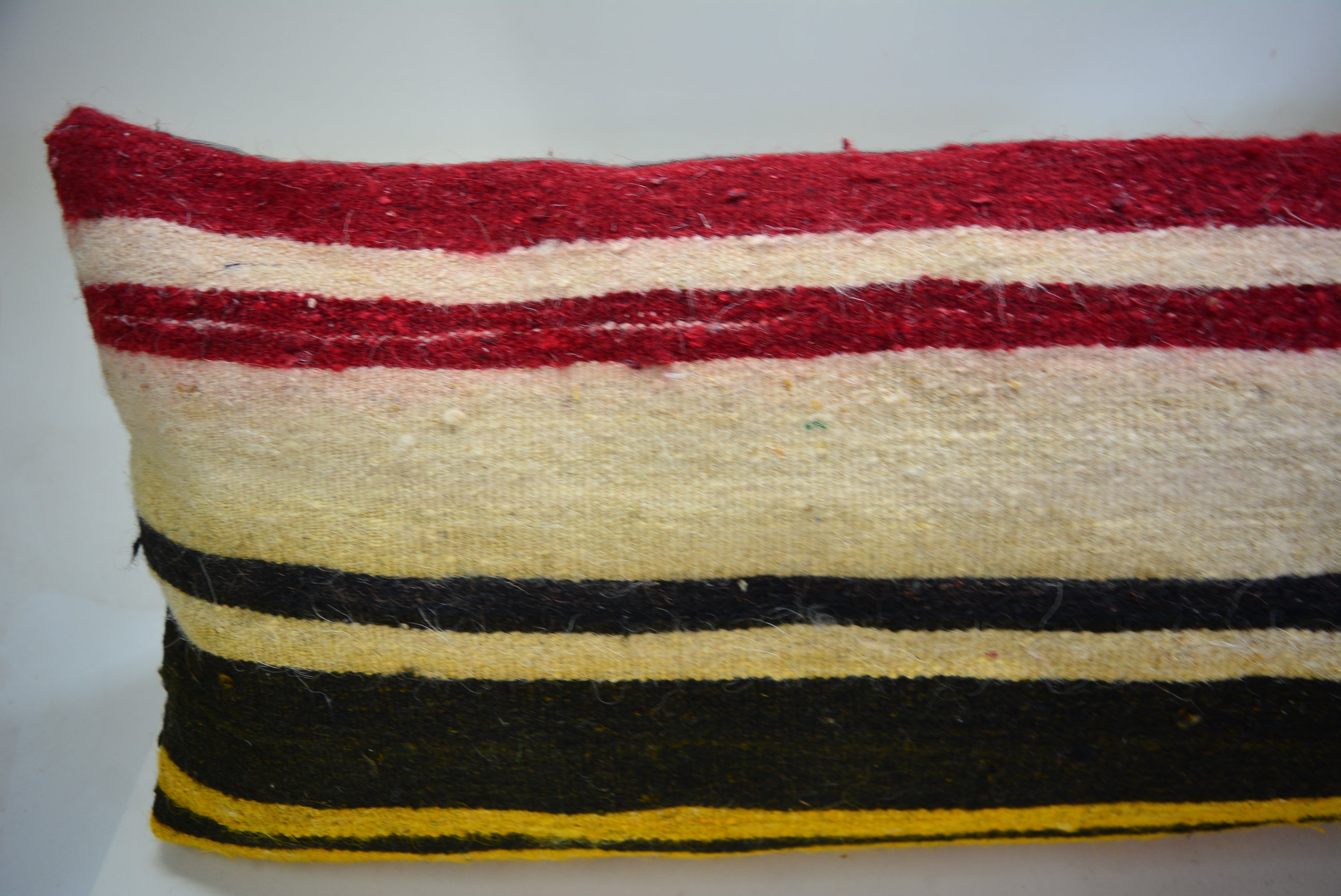 Authentiek Kelim Sierkussen 30x90cm. // 12x35in. Met de Hand Gemaakt uit Originele Tapijten