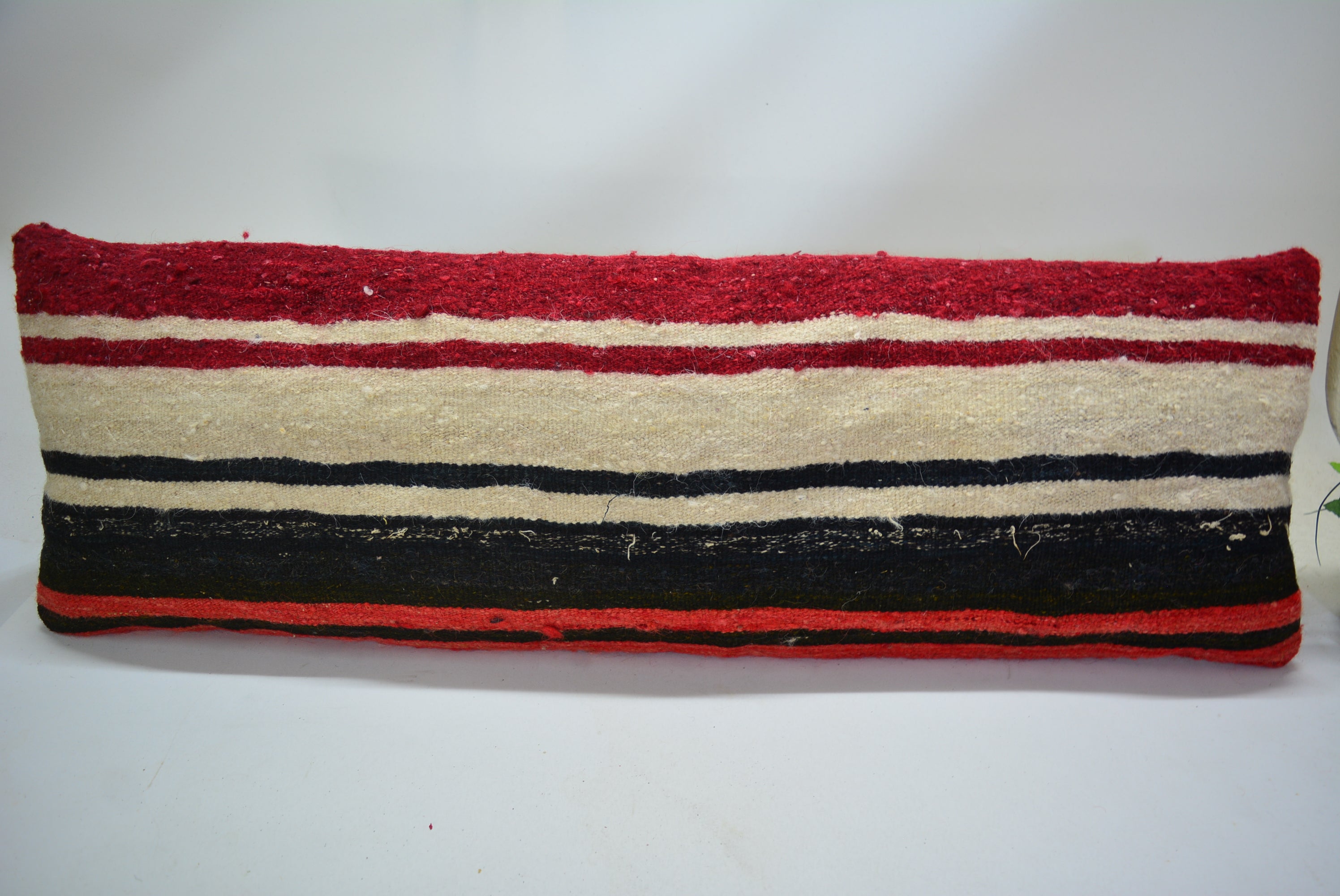 Authentiek Kelim Sierkussen 30x90cm. // 12x35in. Met de Hand Gemaakt uit Originele Tapijten