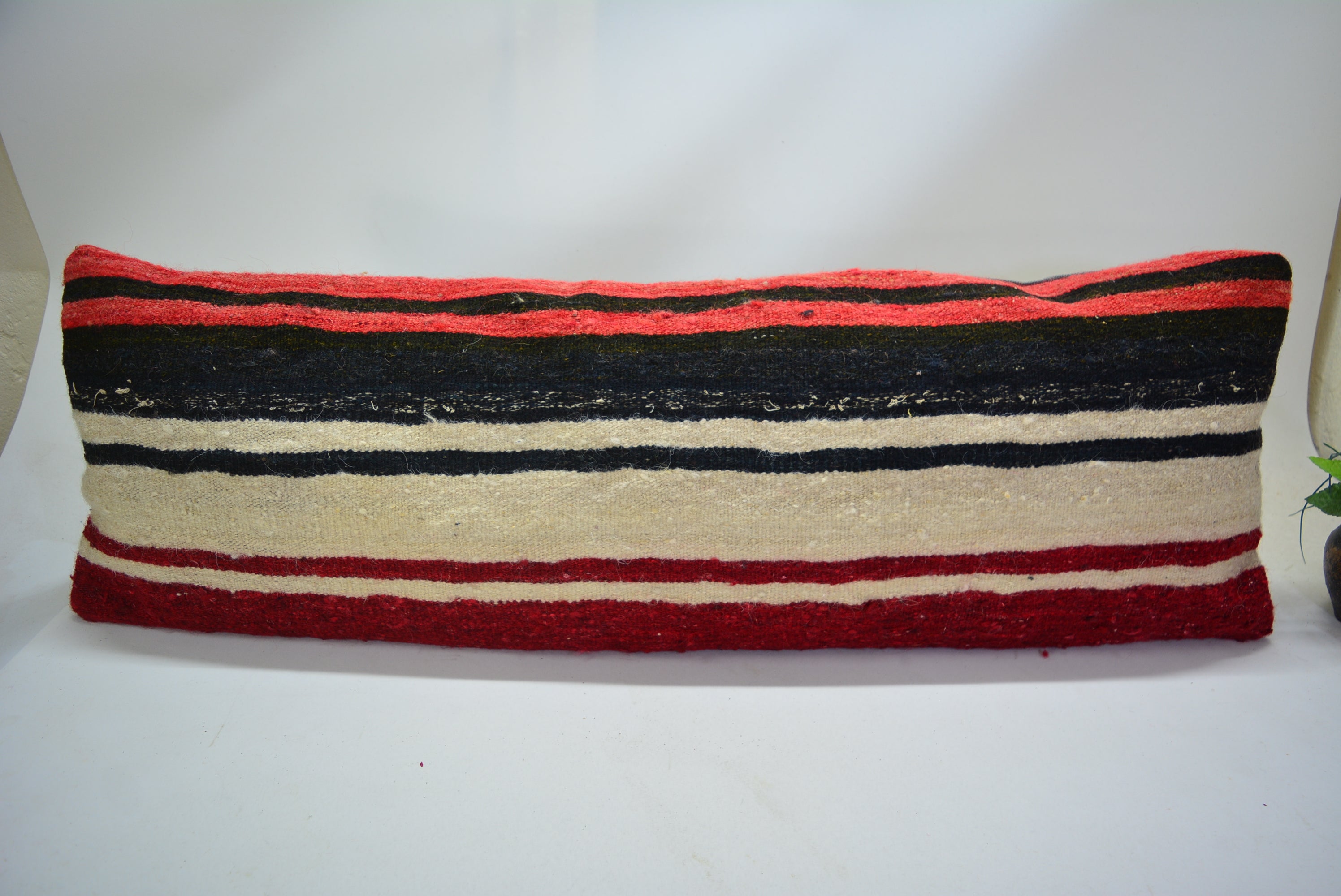 Authentiek Kelim Sierkussen 30x90cm. // 12x35in. Met de Hand Gemaakt uit Originele Tapijten