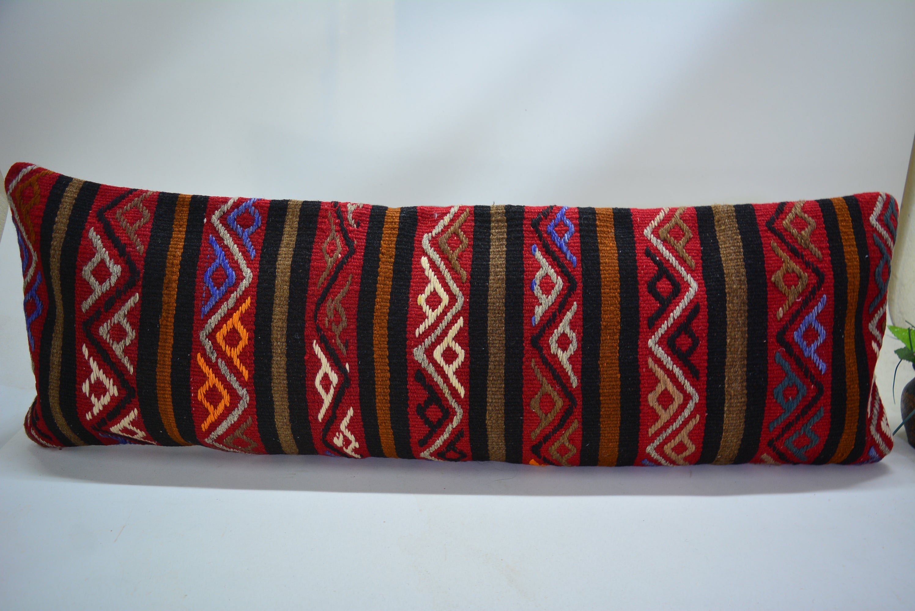 Authentiek Kelim Sierkussen 30x90cm. // 12x35in. Met de Hand Gemaakt uit Originele Tapijten
