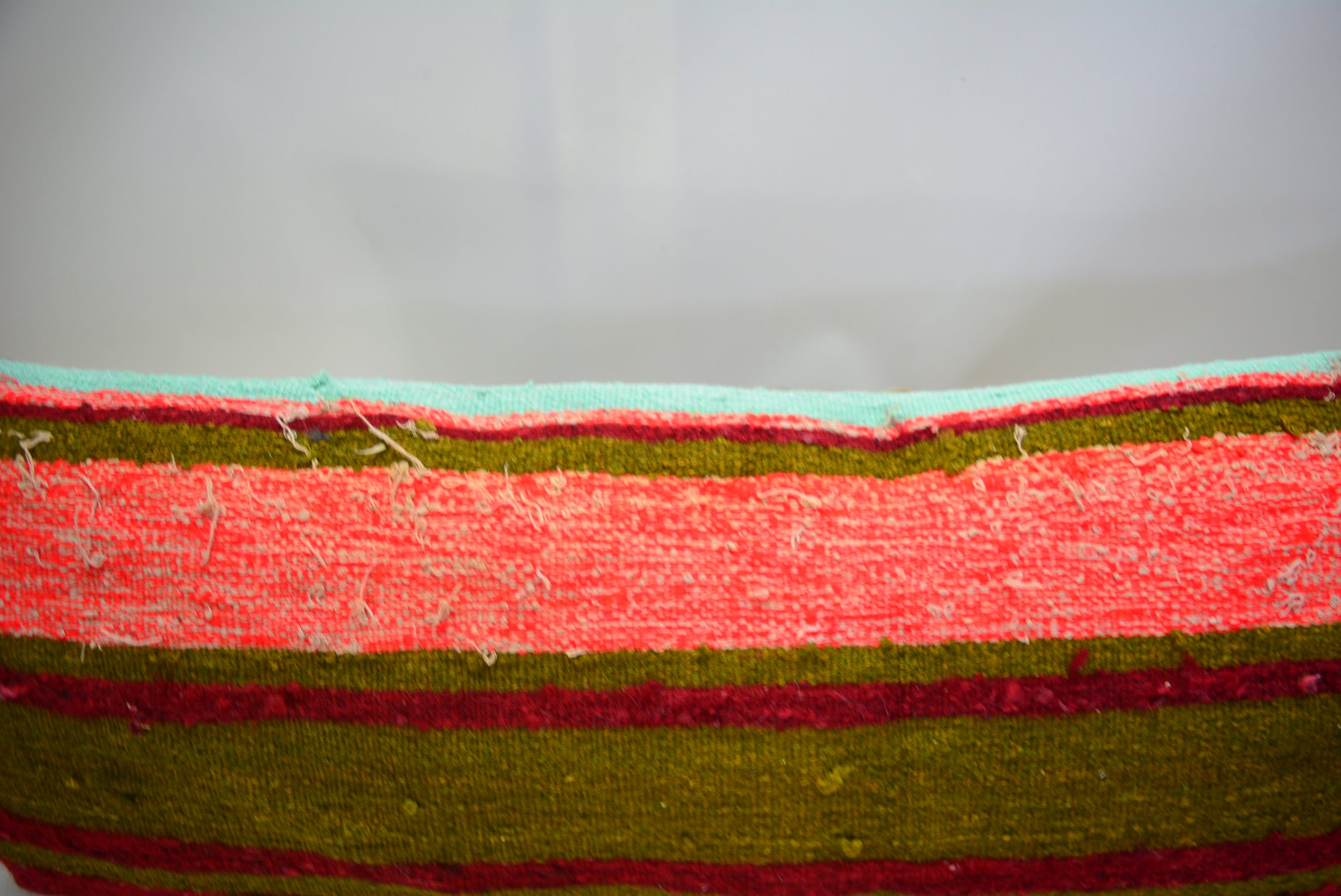 Uniek Handgemaakt Kelim Kussen 30x90cm. // 12x35in
