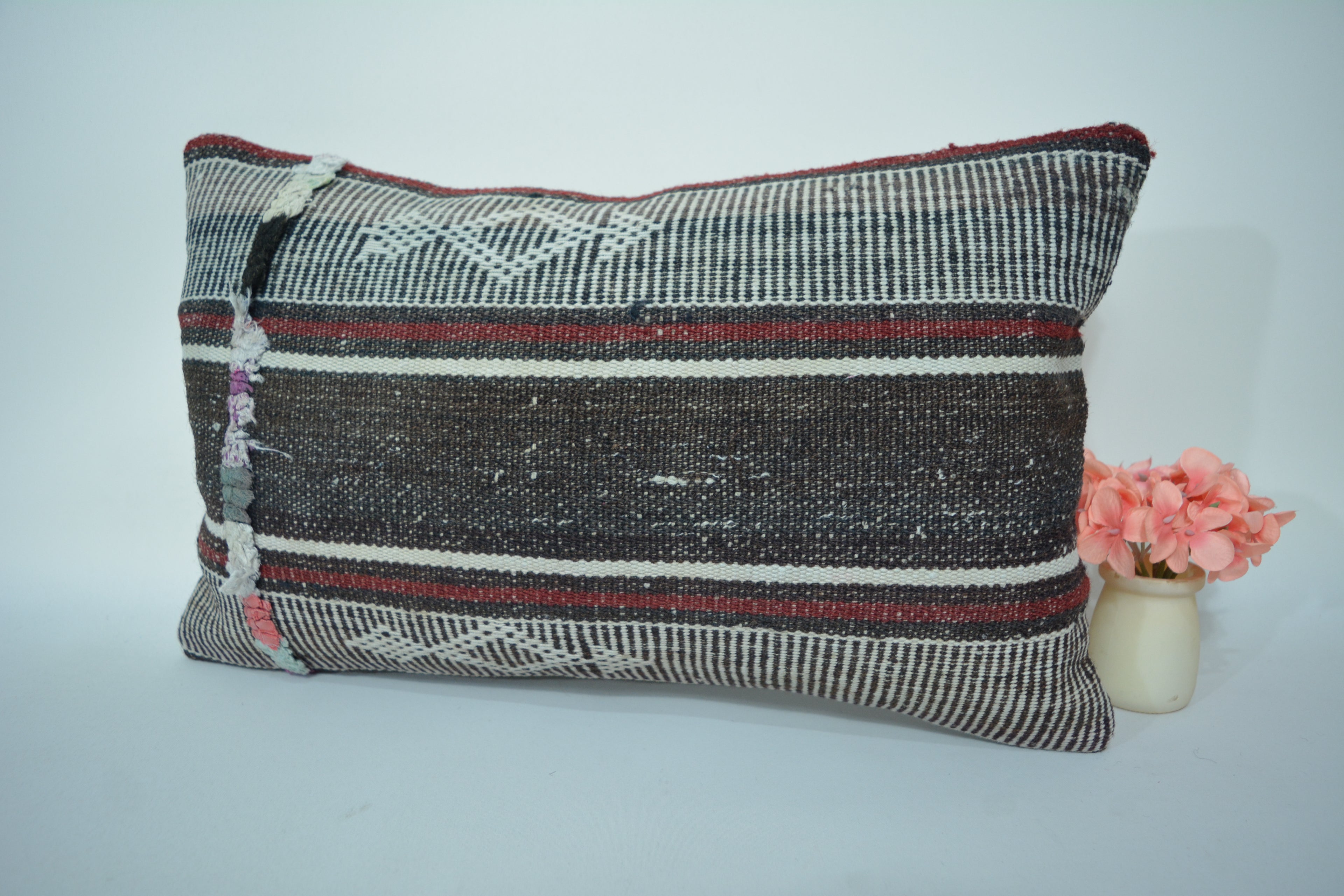 Authentiek Kelim Sierkussen 30x50cm. // 12x20in. Met de Hand Gemaakt uit Originele Tapijten