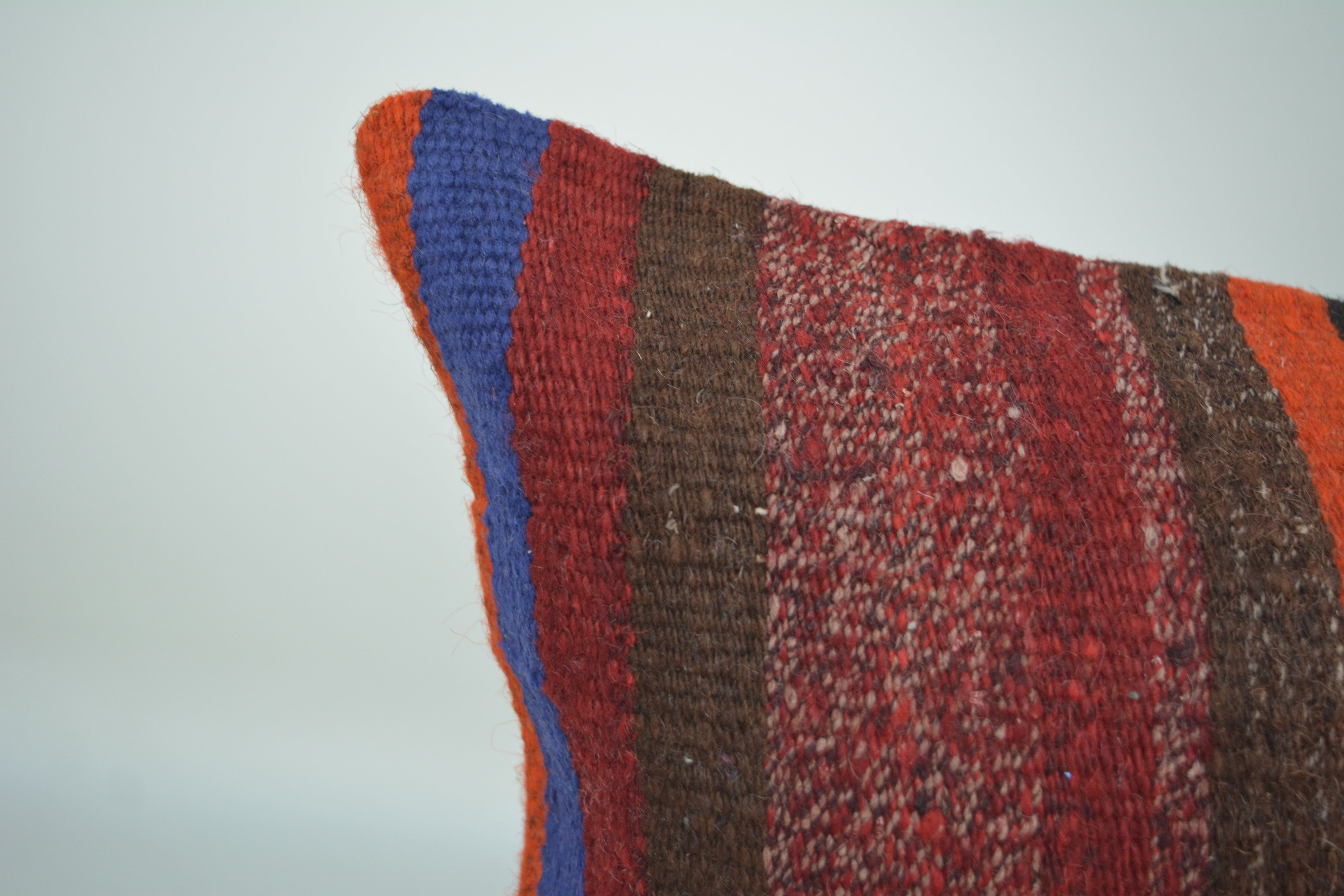 Authentiek Kelim Sierkussen 30x50cm. // 12x20in. Met de Hand Gemaakt uit Originele Tapijten