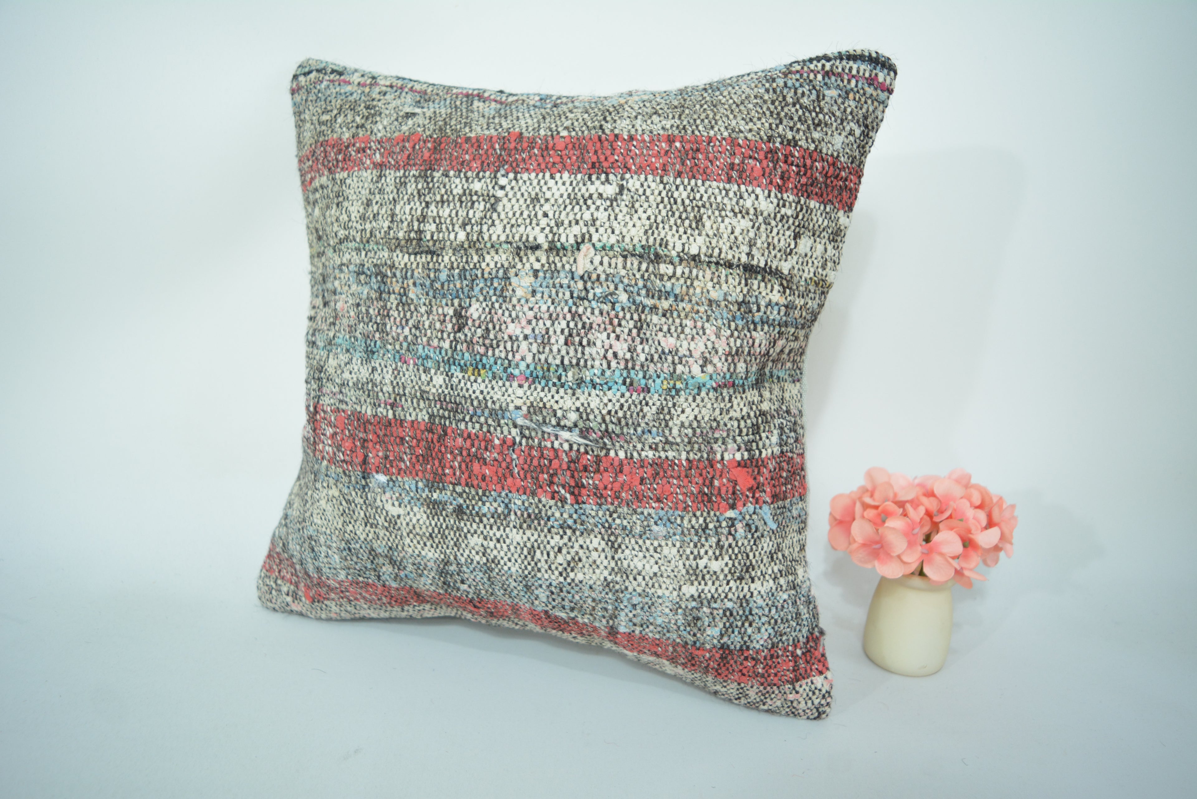 Een Tijdloos en Duurzaam Interieuraccessoire 40x40cm. // 16x16in.