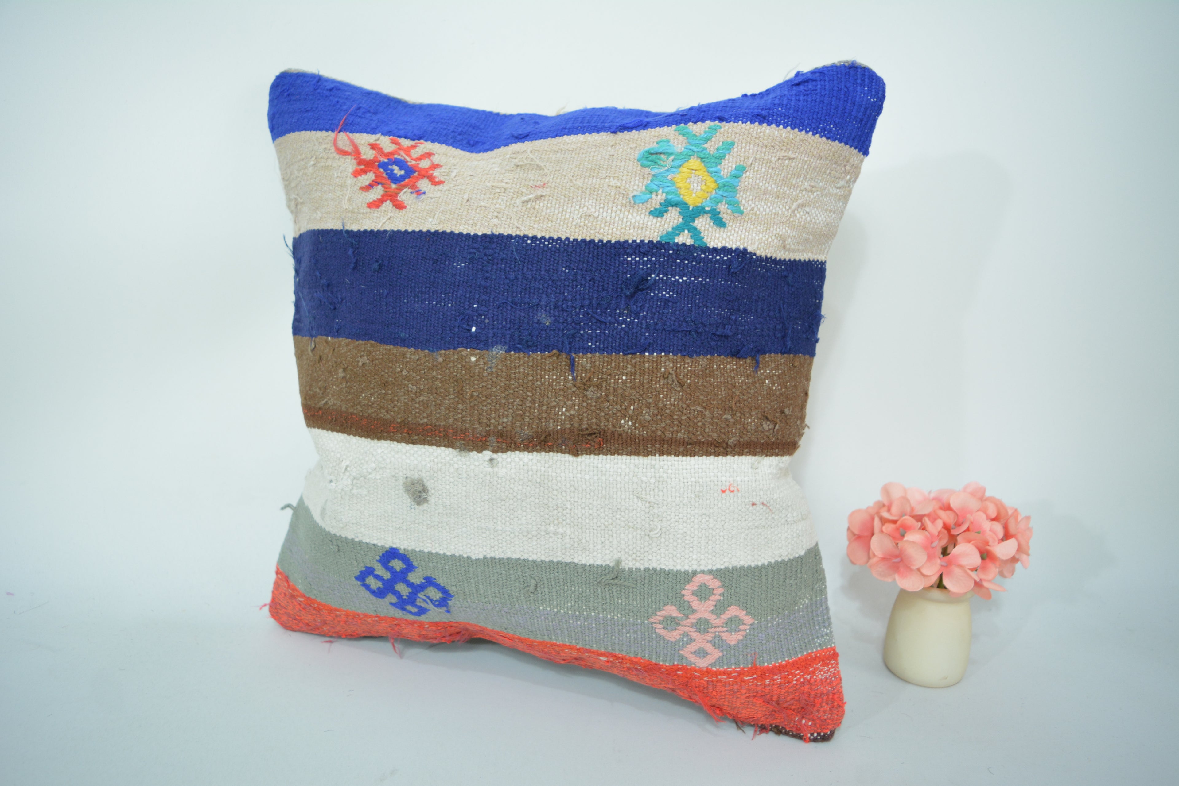 Een Tijdloos en Duurzaam Interieuraccessoire 40x40cm. // 16x16in.