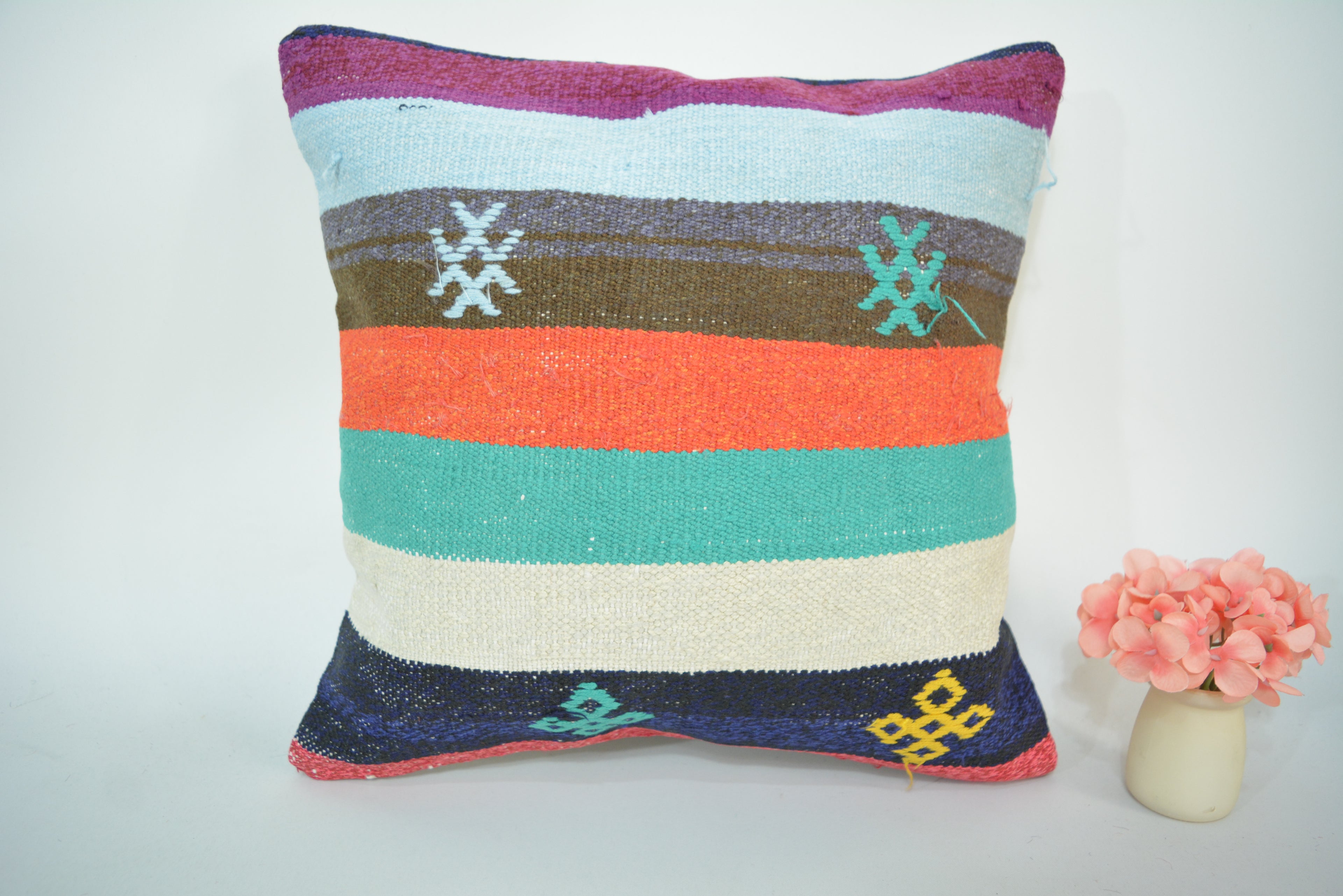 Een Tijdloos en Duurzaam Interieuraccessoire 40x40cm. // 16x16in.