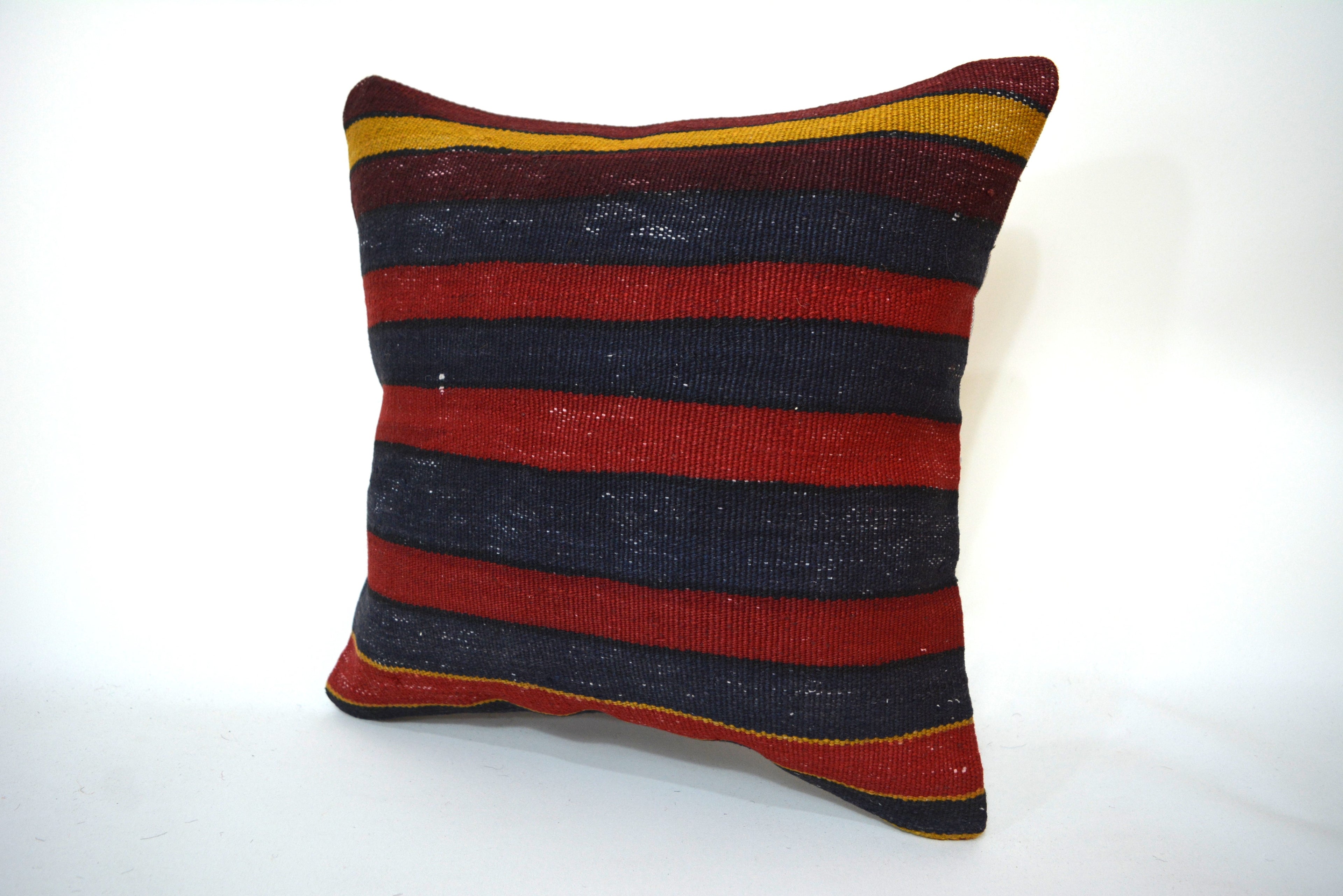 Traditioneel Vakmanschap en Tijdloze Elegantie 40x40cm. // 16x16in.