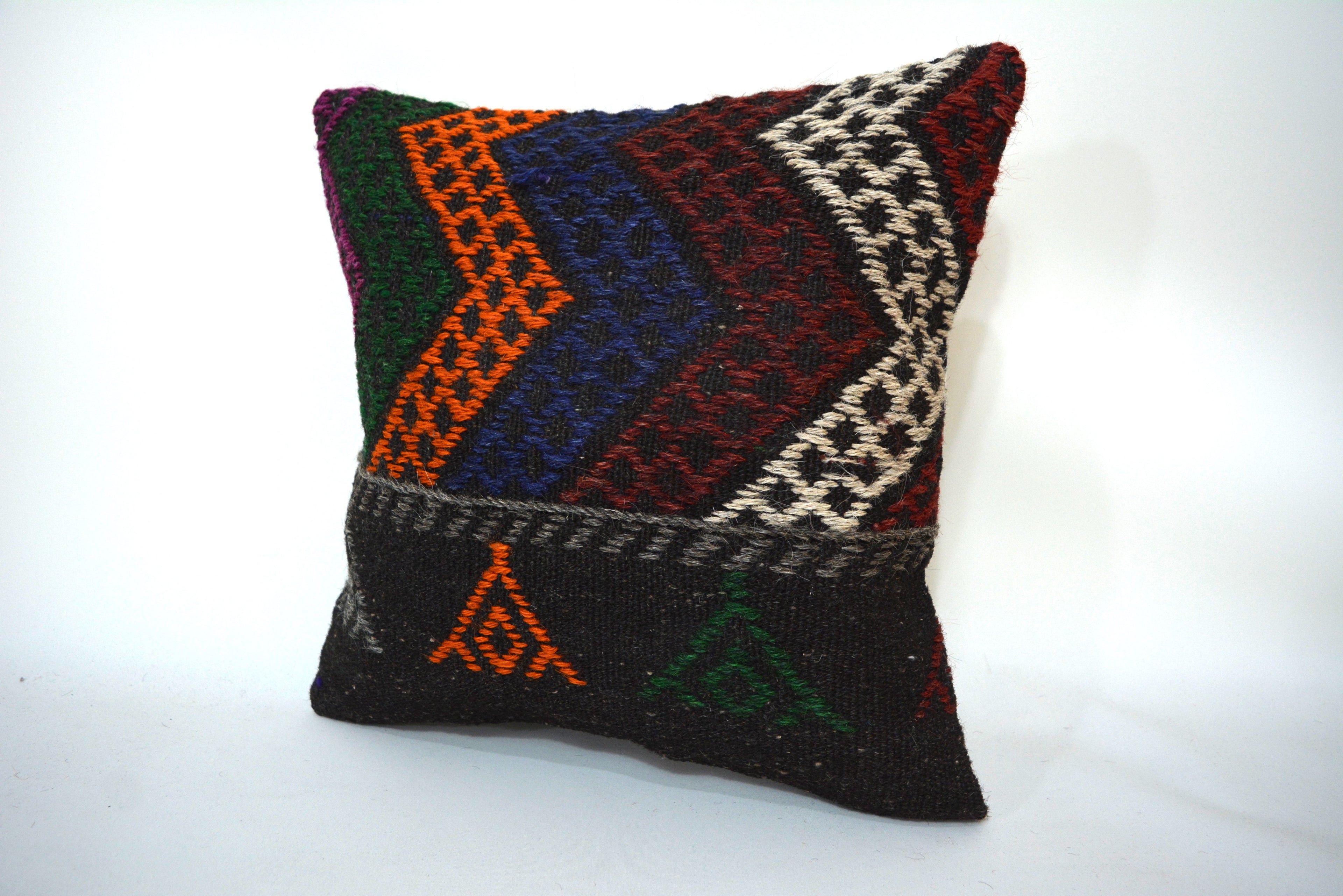 Traditioneel Vakmanschap en Tijdloze Elegantie 40x40cm. // 16x16in.